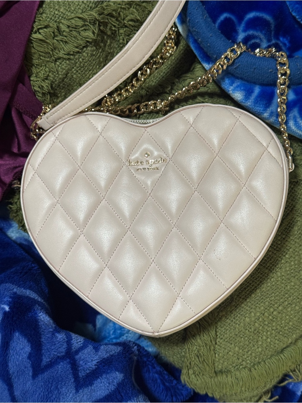kate spade Quilted Heart Crossbody Bag in Creamy White with Gold Chain